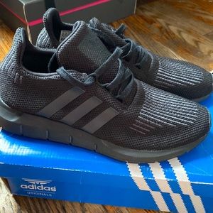 Adidas swift run